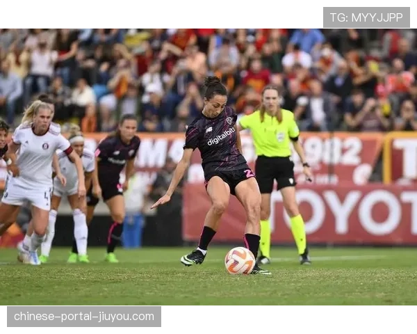 佛罗伦萨对阵维罗纳：十人对决考验球队战术纪律与防守组织